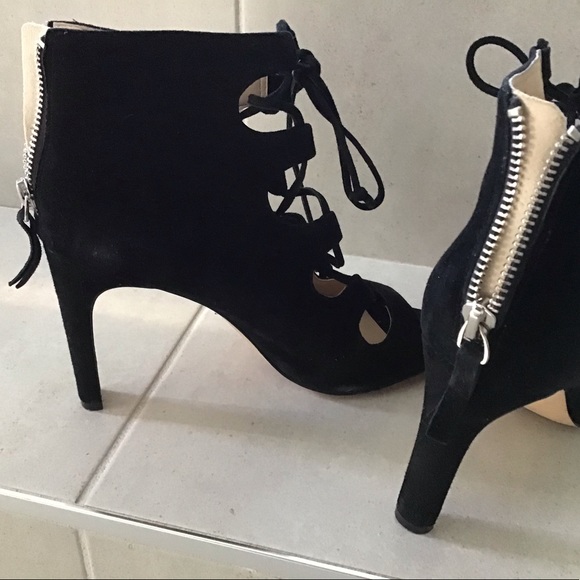 Nine West / NWT ´Unforgettable’ Lace-Up Sandal Size 7.5 - Picture 4 of 5